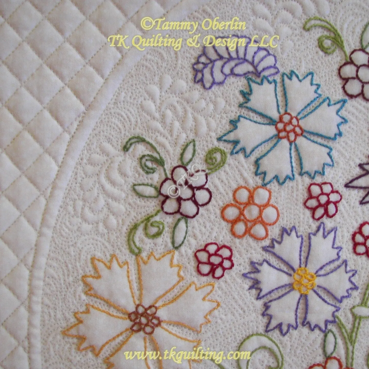 P112 Marians Floral Bouquet Wall Quilt