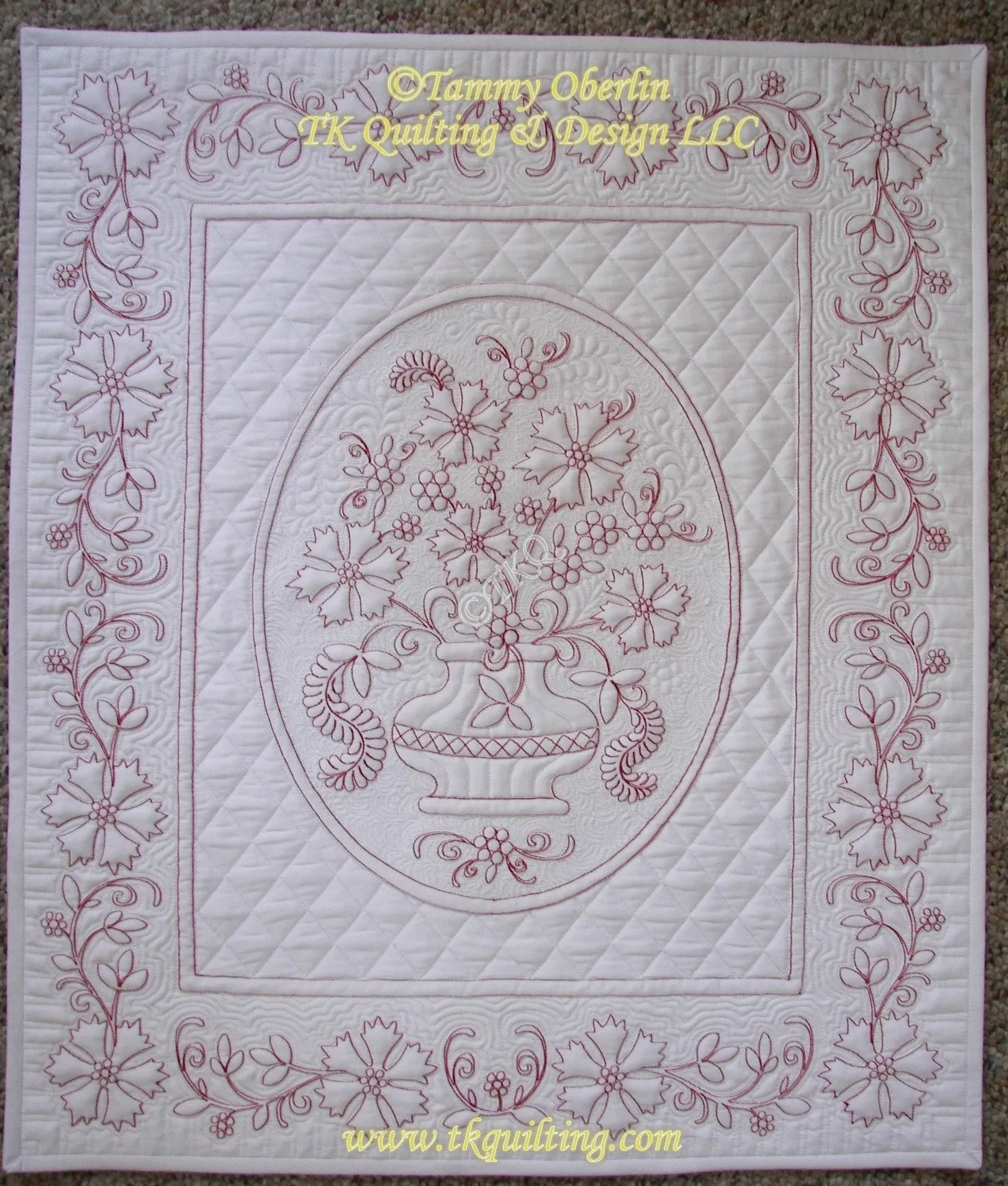 P112 Marians Floral Bouquet Wall Quilt