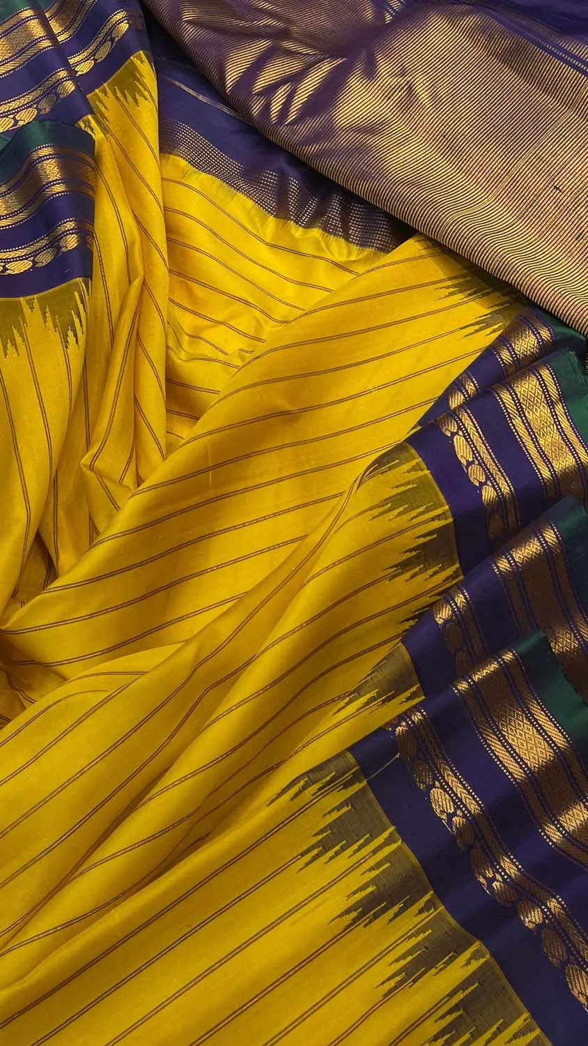 Yellow Gadwal Silk Saree: Elegant & Luxurious